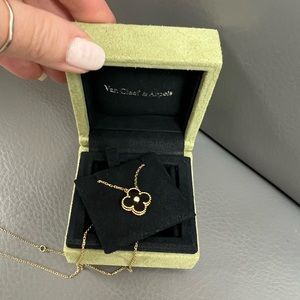 van cleef vintage alhambra with diamond necklace